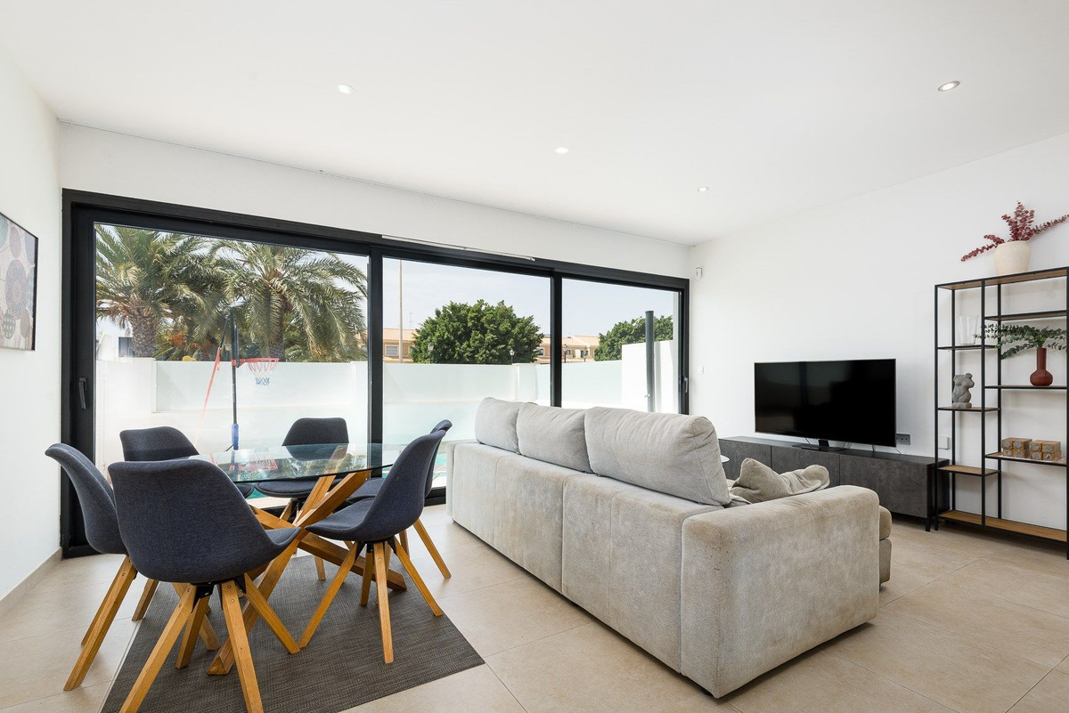 Se vende Villa - Chalet de 3 dormitorios en Costa Calida, Murcia, España