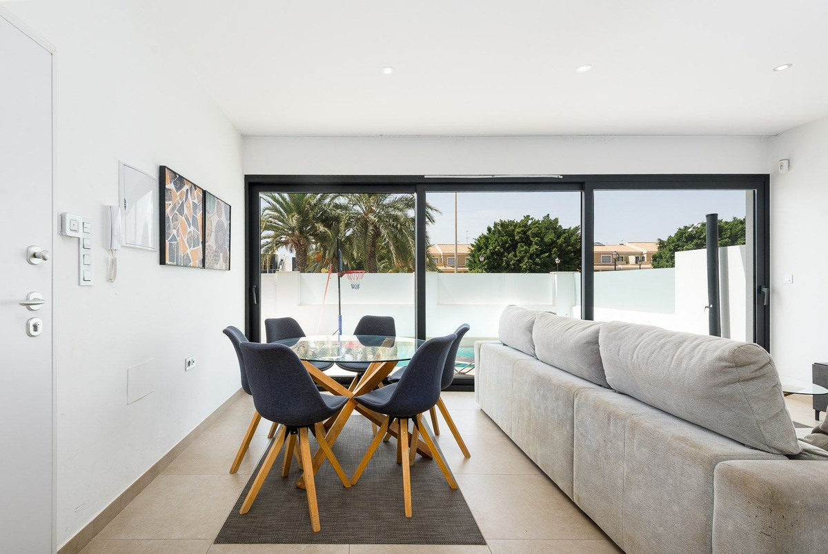 Se vende Villa - Chalet de 3 dormitorios en Costa Calida, Murcia, España