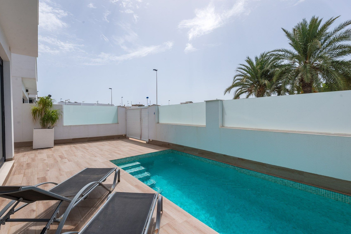 Se vende Villa - Chalet de 3 dormitorios en Costa Calida, Murcia, España