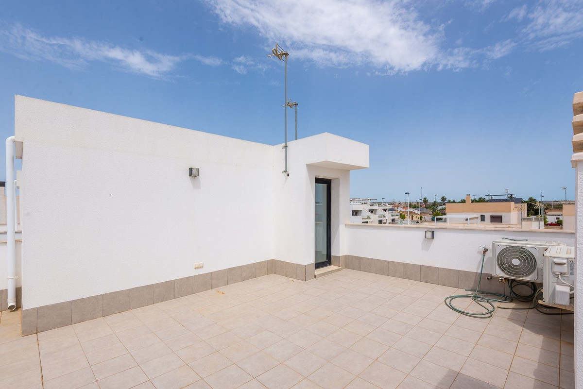 Se vende Villa - Chalet de 3 dormitorios en Costa Calida, Murcia, España