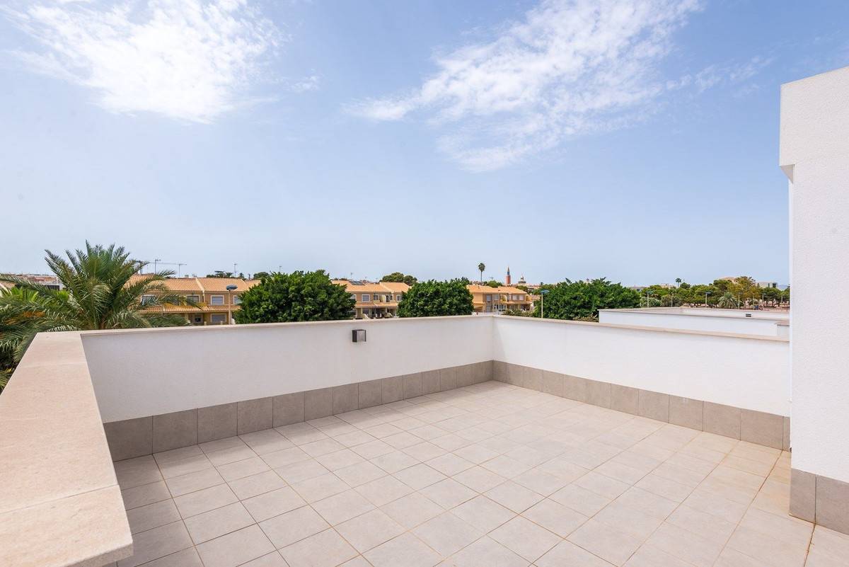Se vende Villa - Chalet de 3 dormitorios en Costa Calida, Murcia, España