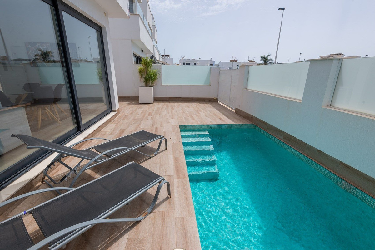 Se vende Villa - Chalet de 3 dormitorios en Costa Calida, Murcia, España