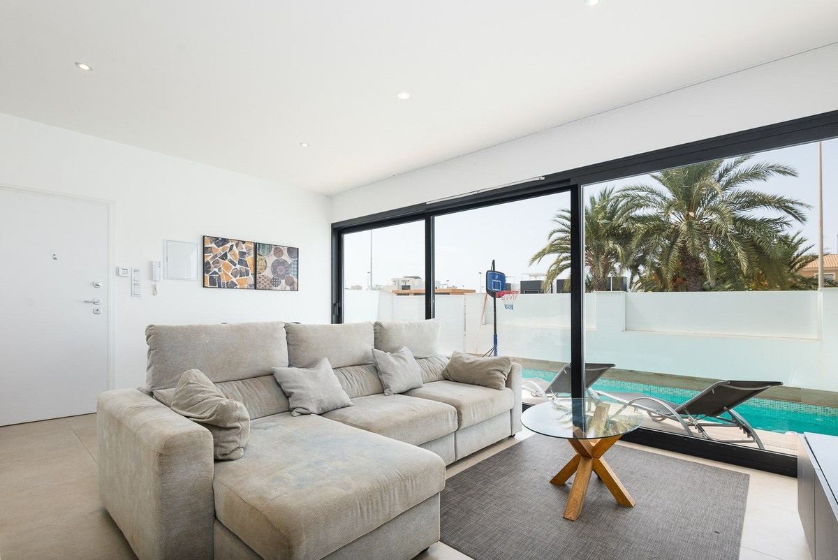 Se vende Villa - Chalet de 3 dormitorios en Costa Calida, Murcia, España