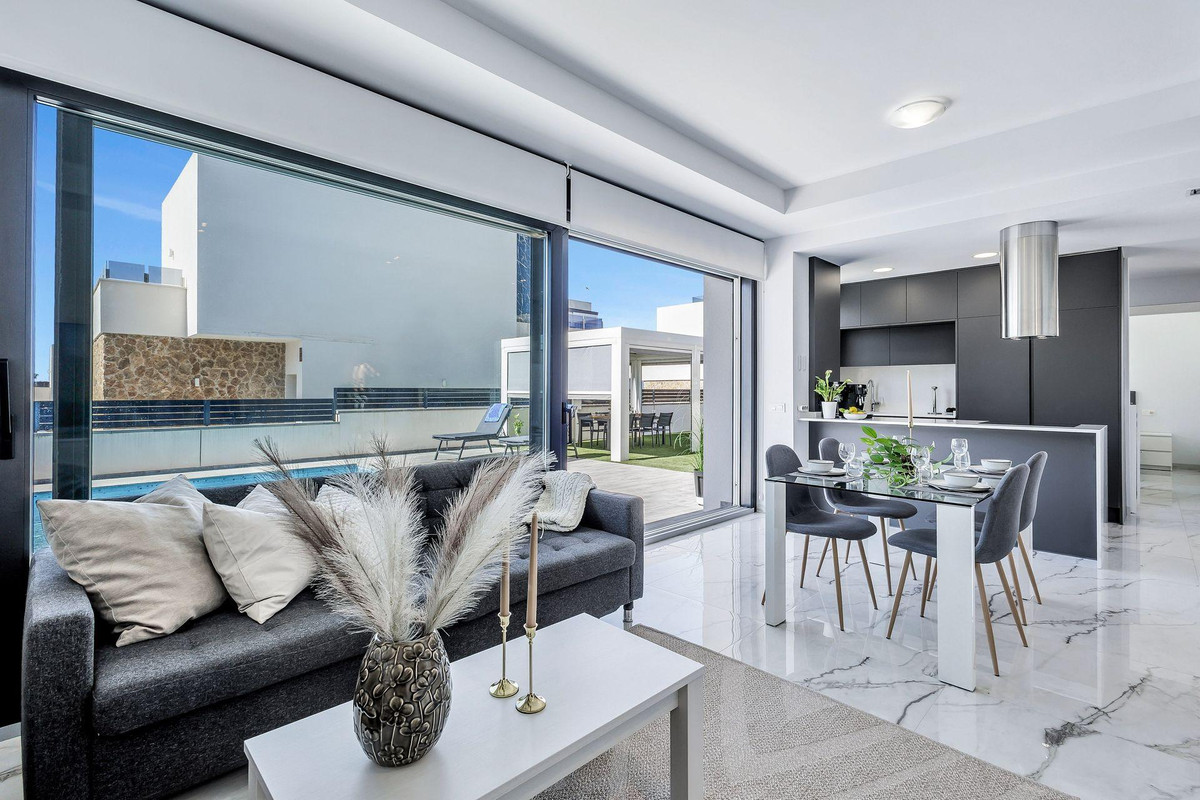 3 Bed Townhouse for sale in Torrevieja Costa Blanca, Alicante, Spain