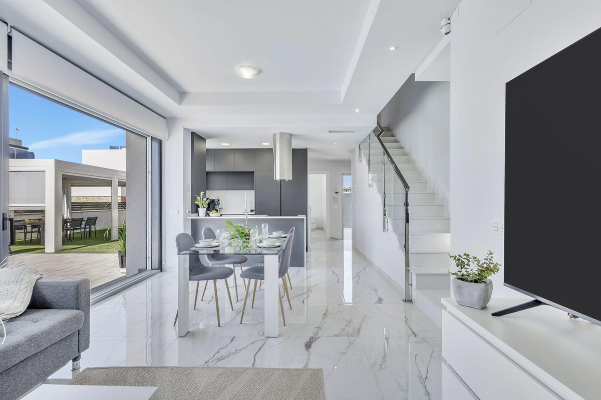 3 Bed Townhouse for sale in Torrevieja Costa Blanca, Alicante, Spain