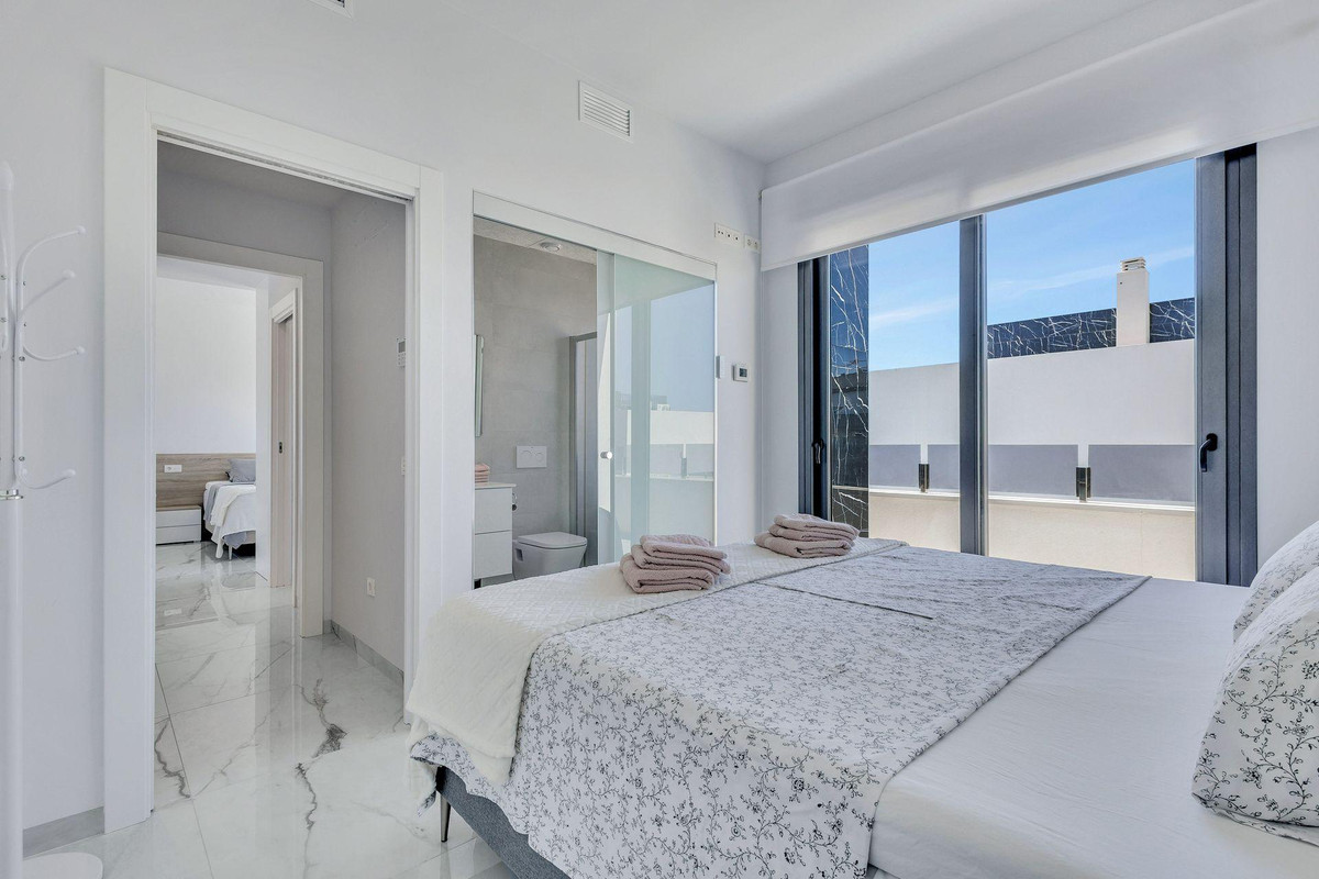 3 Bed Townhouse for sale in Torrevieja Costa Blanca, Alicante, Spain