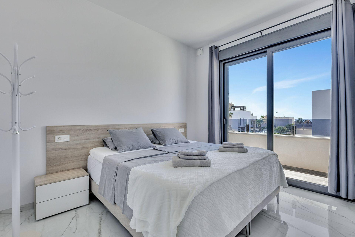 3 Bed Townhouse for sale in Torrevieja Costa Blanca, Alicante, Spain