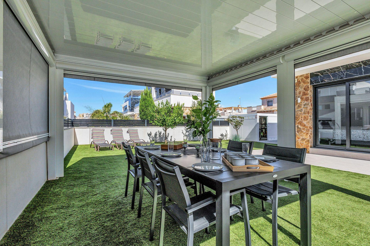 3 Bed Townhouse for sale in Torrevieja Costa Blanca, Alicante, Spain