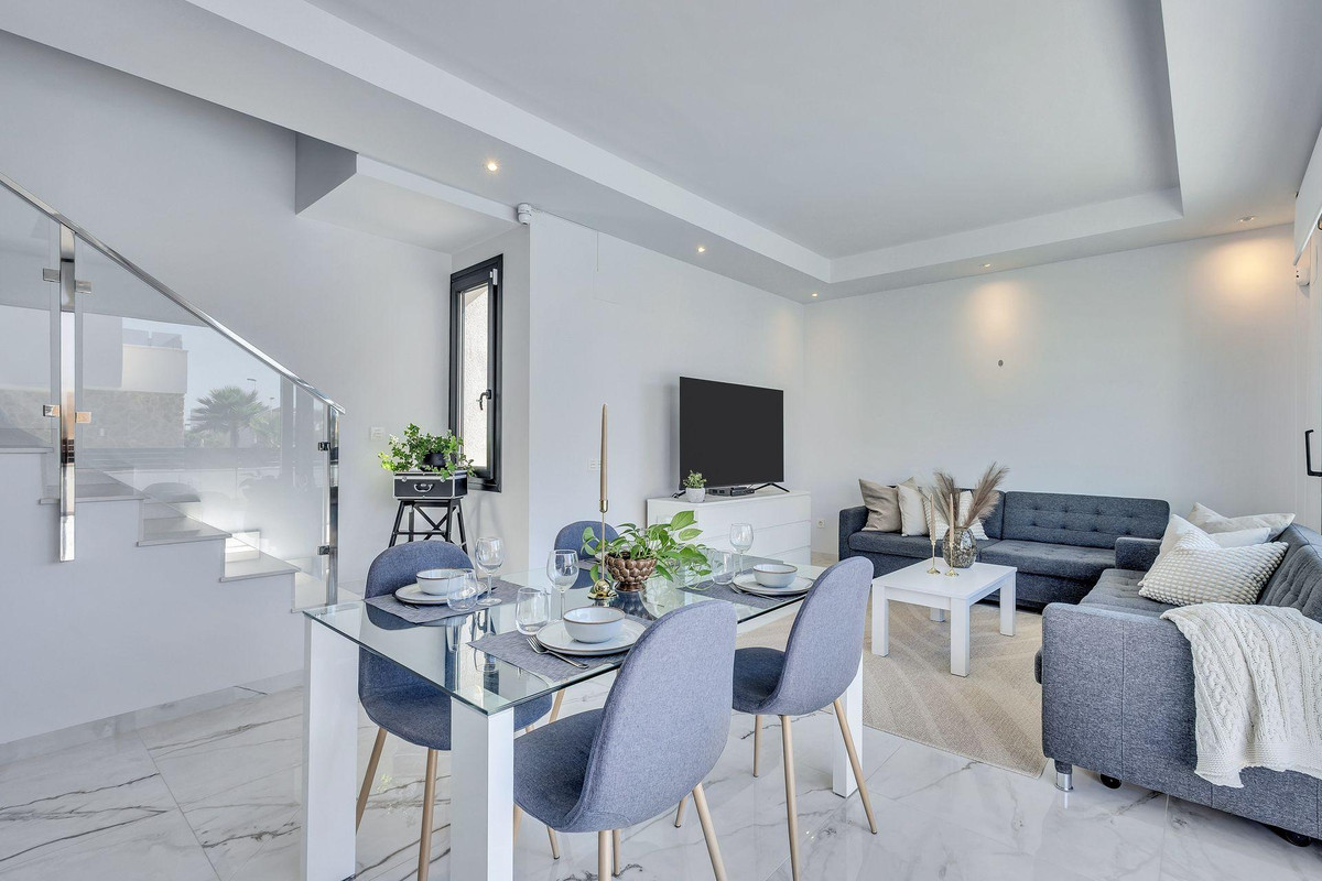 3 Bed Townhouse for sale in Torrevieja Costa Blanca, Alicante, Spain