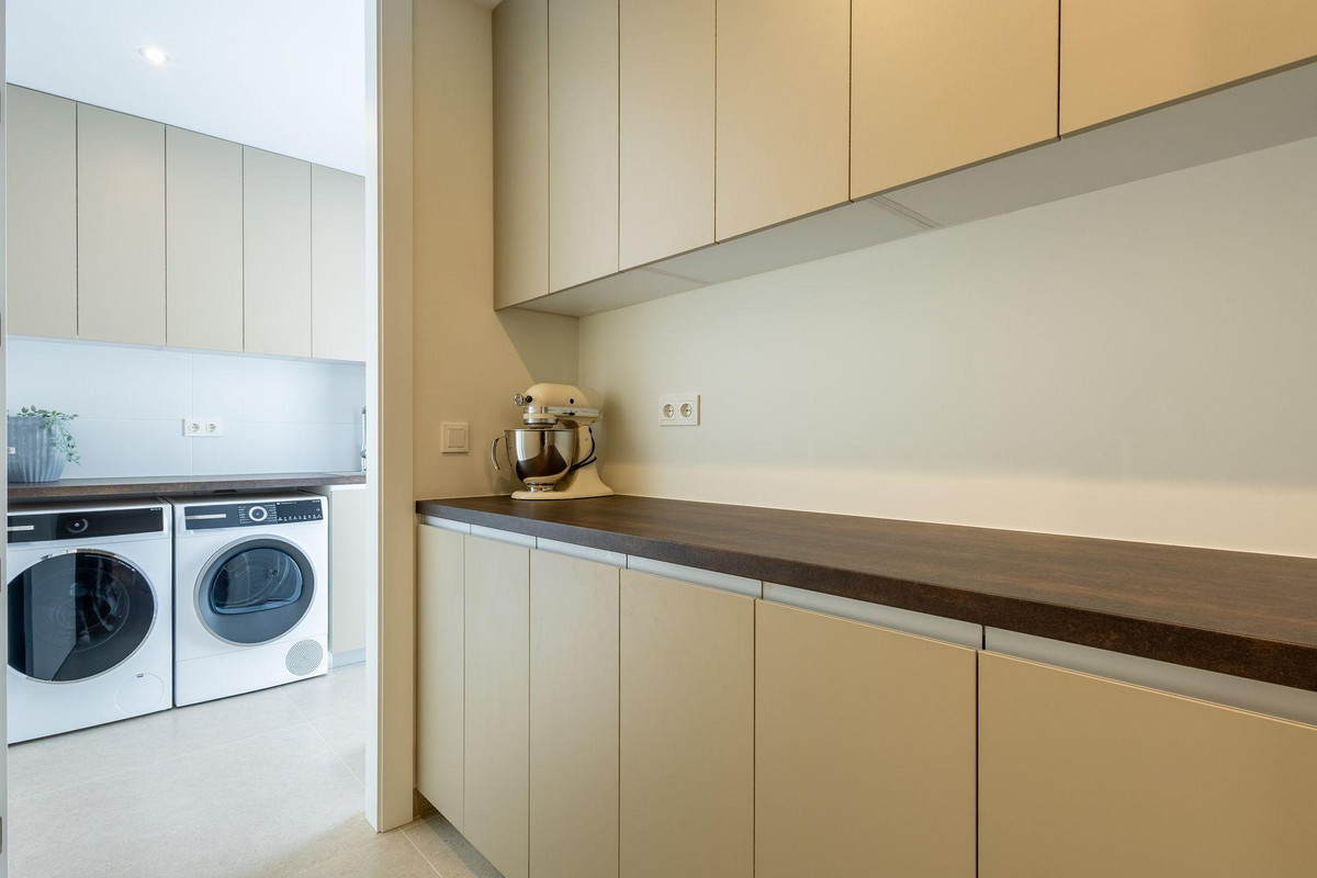 4 Bed Townhouse for sale in Torrevieja Costa Blanca, Alicante, Spain