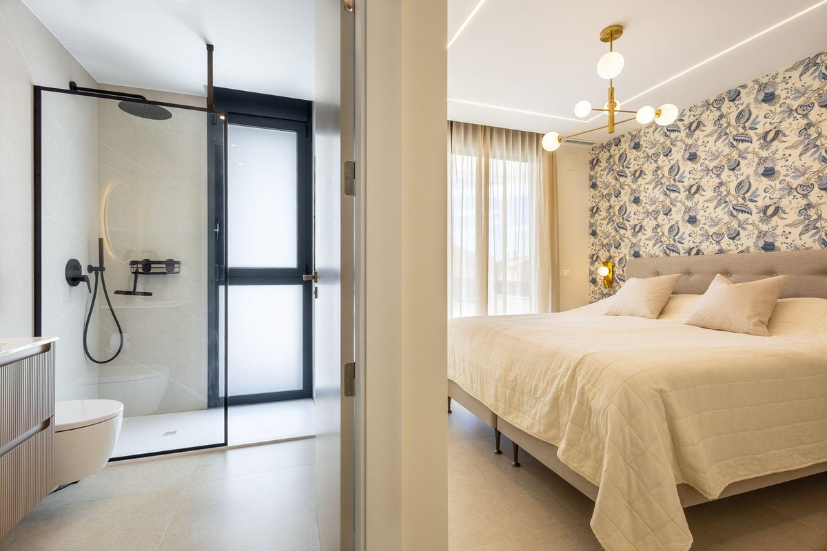 4 Bed Townhouse for sale in Torrevieja Costa Blanca, Alicante, Spain