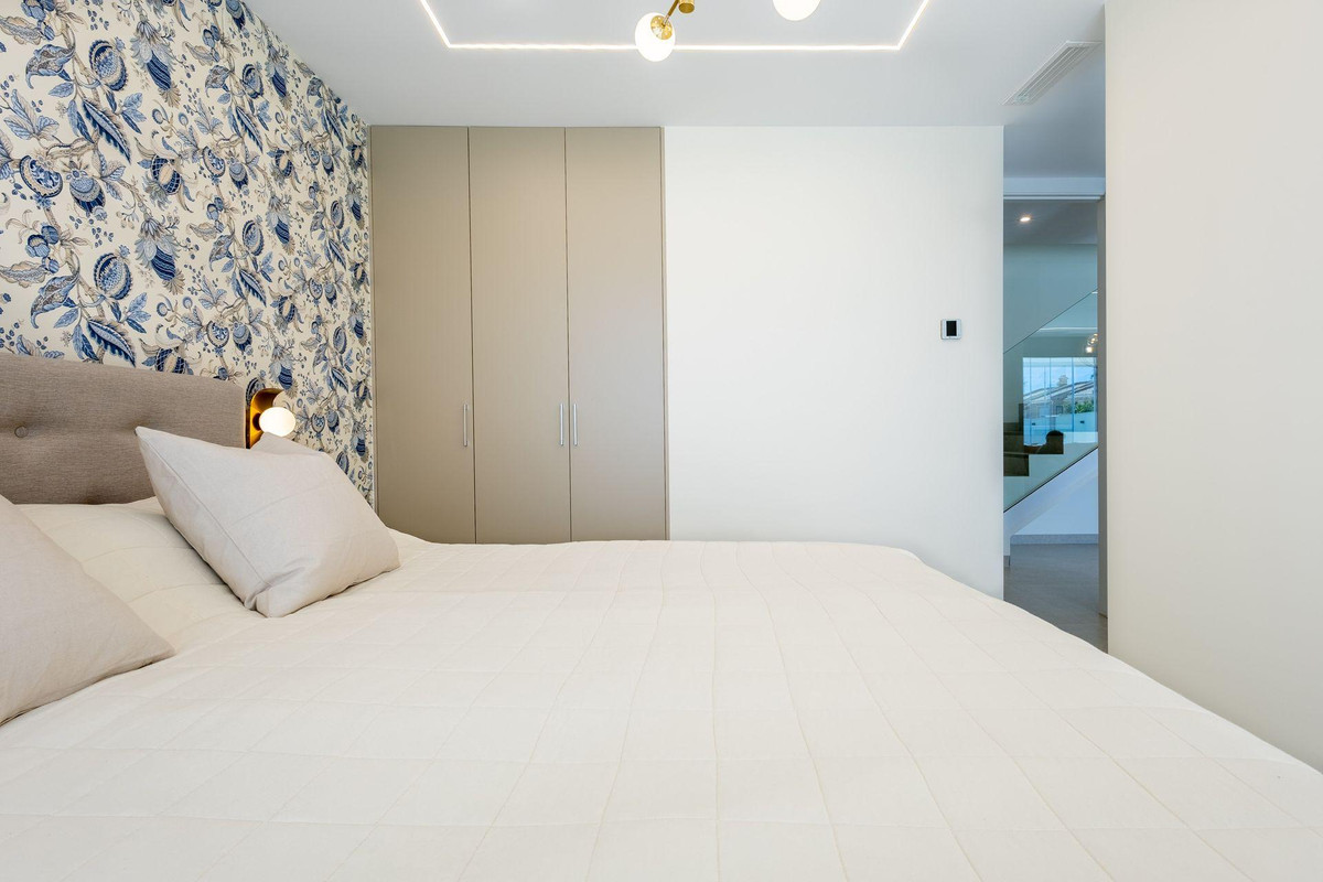 4 Bed Townhouse for sale in Torrevieja Costa Blanca, Alicante, Spain