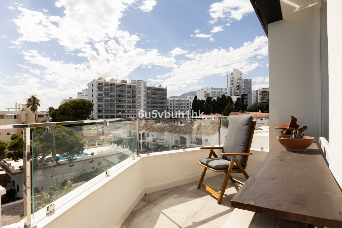 2 Bed Apartment for sale in Benalmadena Costa Costa Del Sol, Málaga, Spain