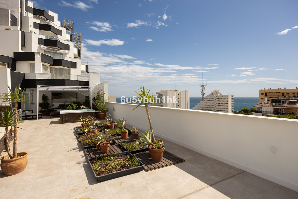 2 Bed Apartment for sale in Benalmadena Costa Costa Del Sol, Málaga, Spain
