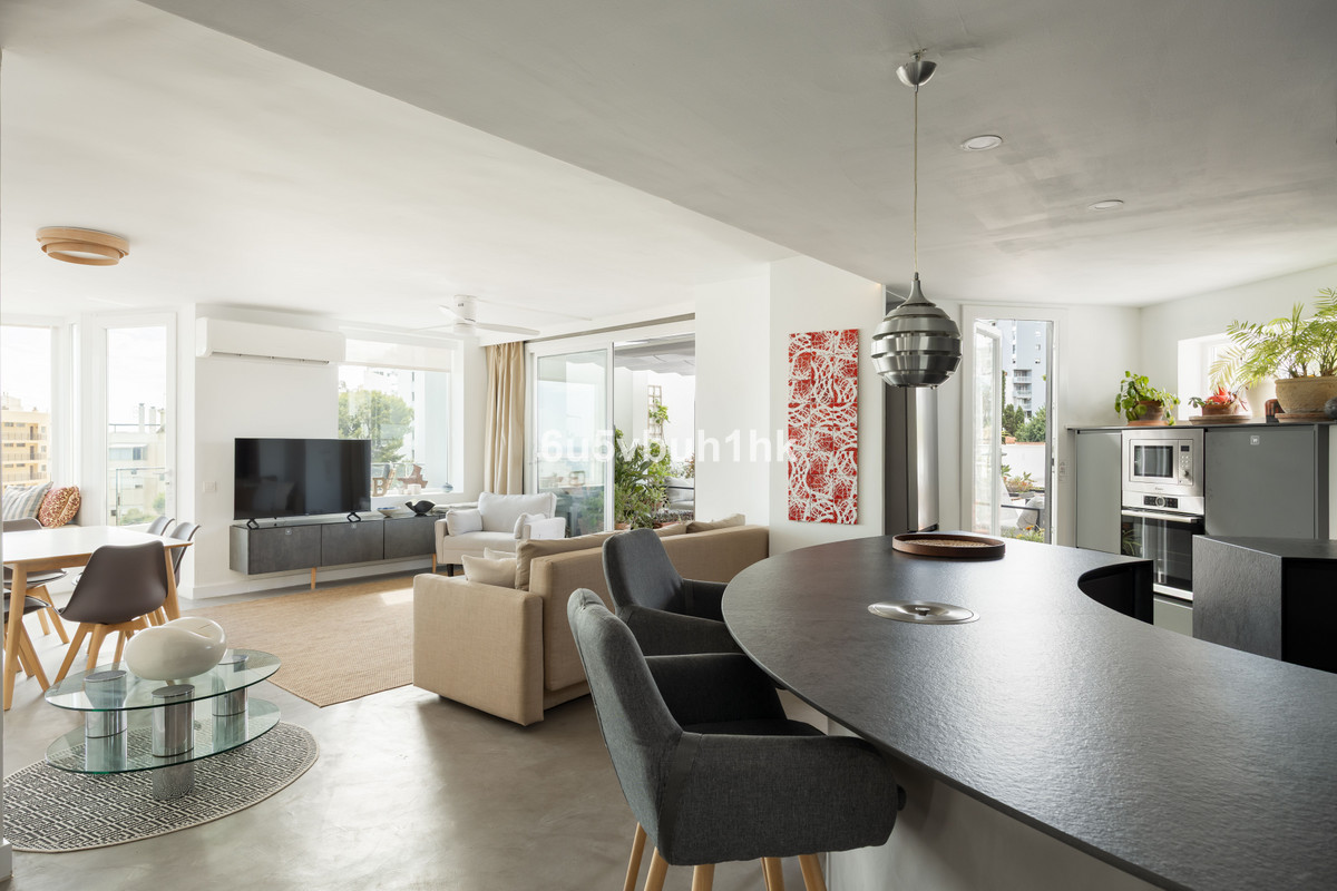 2 Bed Apartment for sale in Benalmadena Costa Costa Del Sol, Málaga, Spain