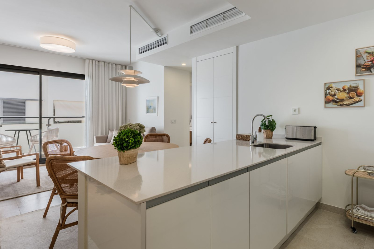 2 Bed Apartment for sale in Estepona Costa Del Sol, Málaga, Spain