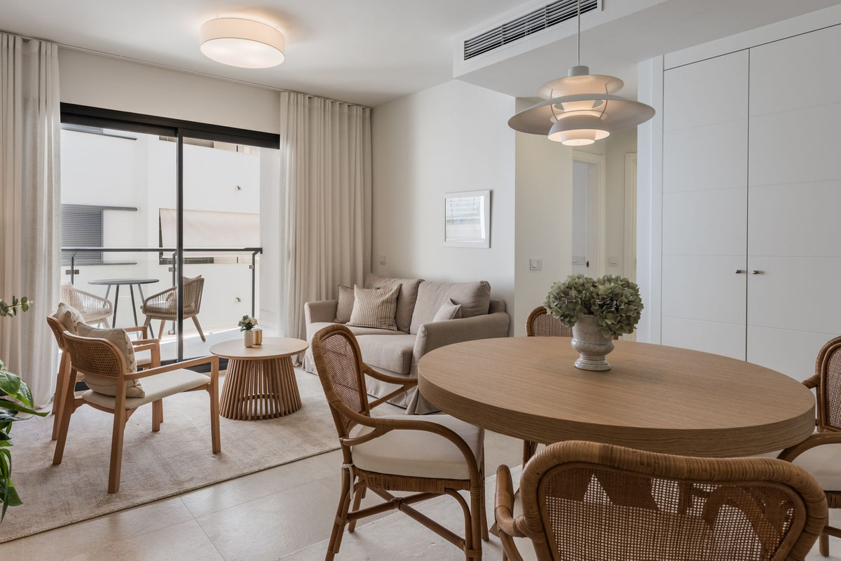 2 Bed Apartment for sale in Estepona Costa Del Sol, Málaga, Spain