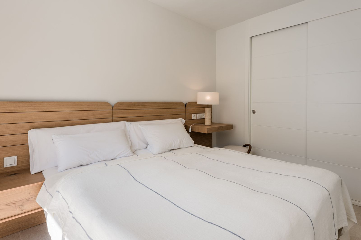 2 Bed Apartment for sale in Estepona Costa Del Sol, Málaga, Spain