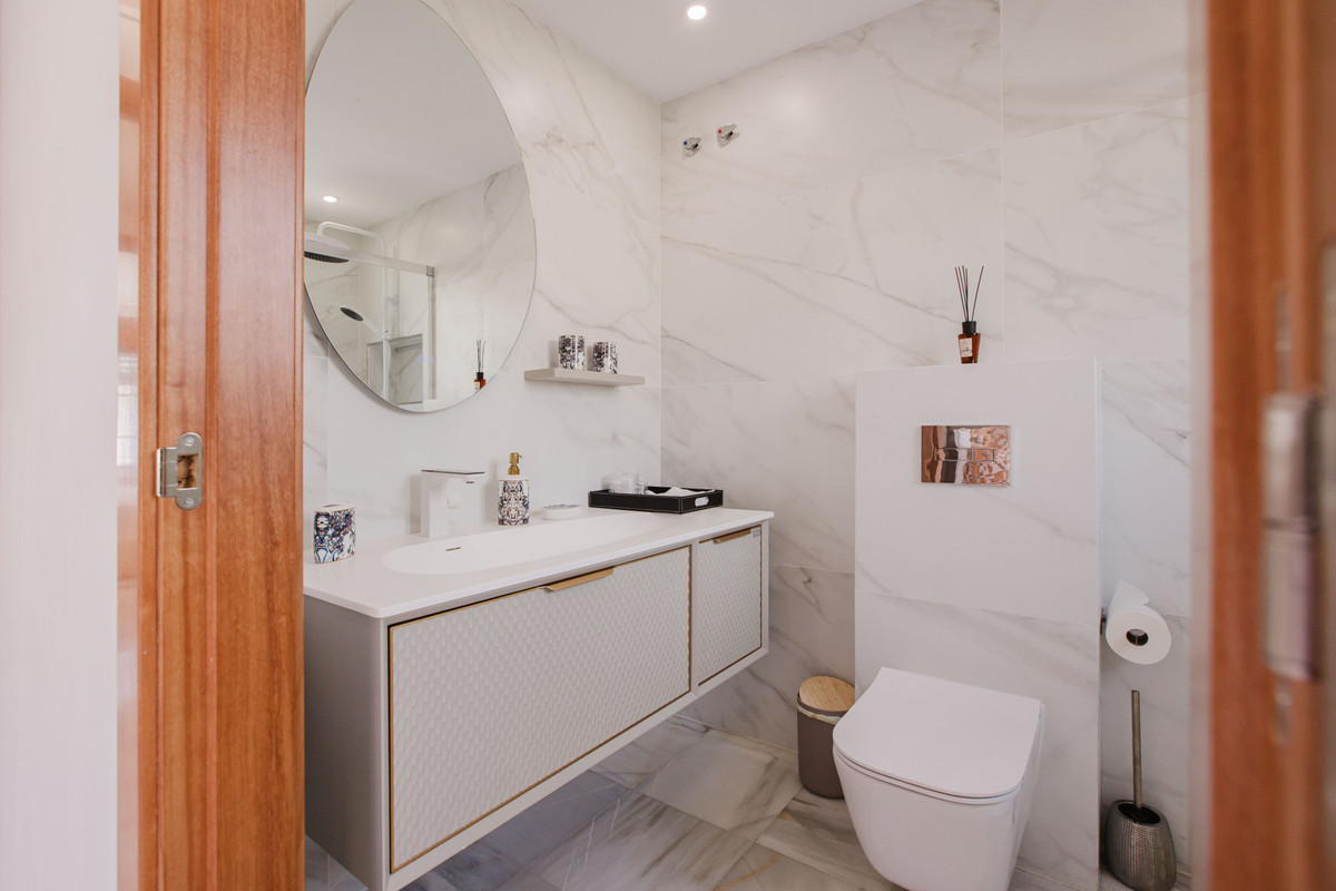 4 Bed Townhouse for sale in The Golden Mile Costa Del Sol, Málaga, Spain