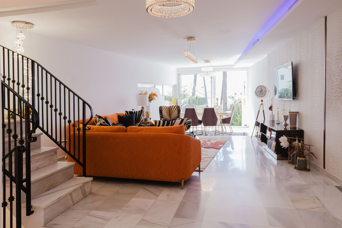 4 Bed Townhouse for sale in The Golden Mile Costa Del Sol, Málaga, Spain