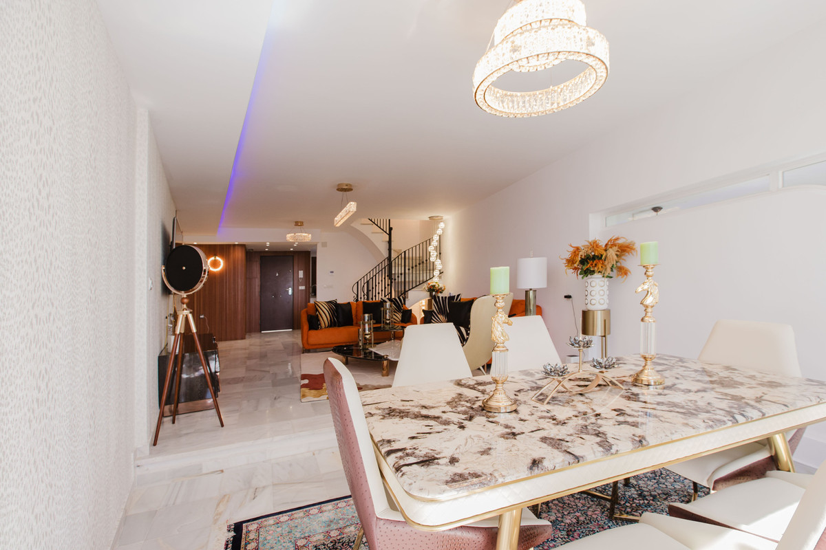 4 Bed Townhouse for sale in The Golden Mile Costa Del Sol, Málaga, Spain