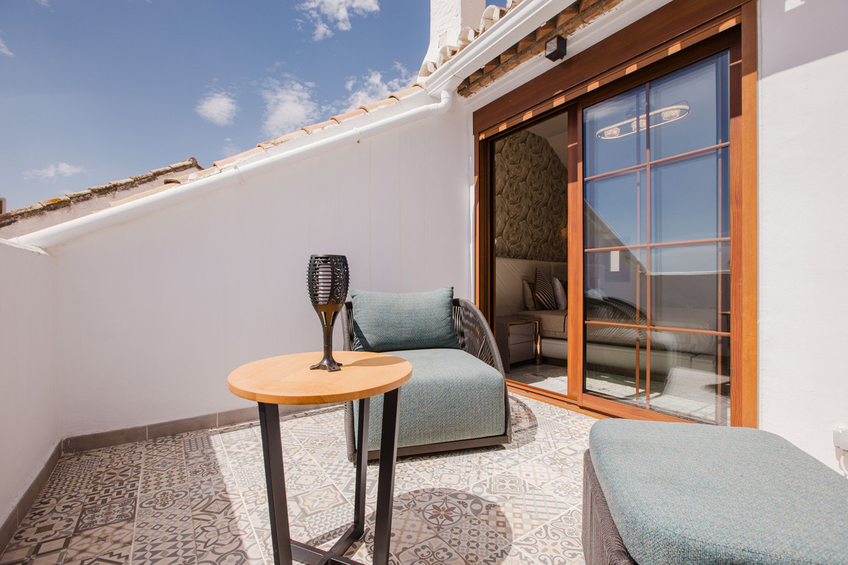 4 Bed Townhouse for sale in The Golden Mile Costa Del Sol, Málaga, Spain