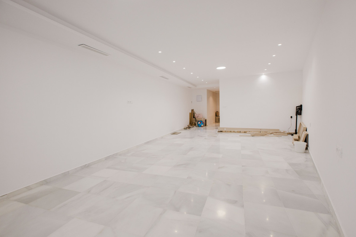 4 Bed Townhouse for sale in The Golden Mile Costa Del Sol, Málaga, Spain