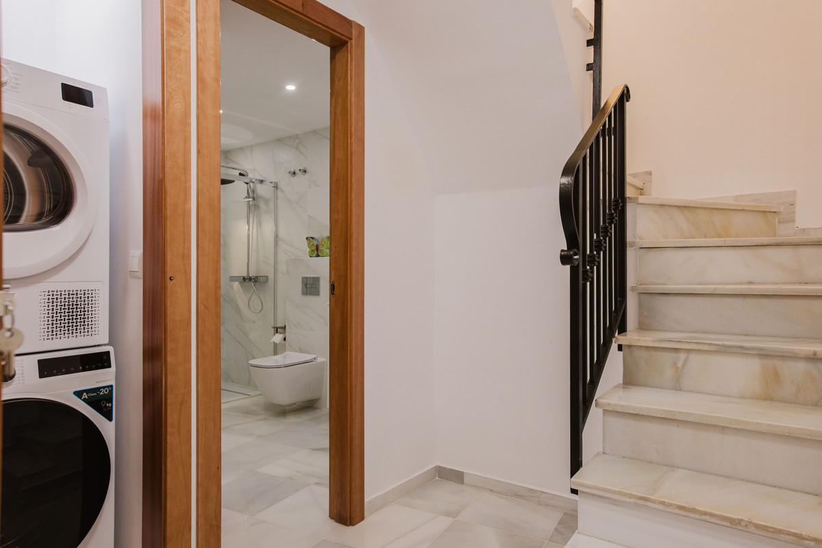 4 Bed Townhouse for sale in The Golden Mile Costa Del Sol, Málaga, Spain
