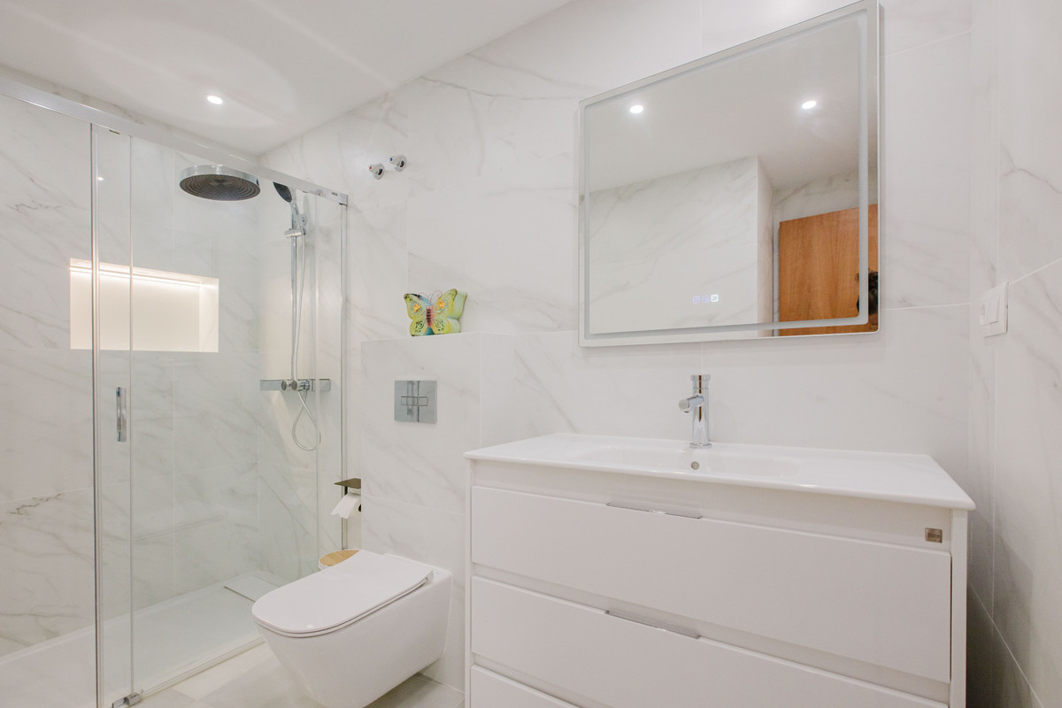 4 Bed Townhouse for sale in The Golden Mile Costa Del Sol, Málaga, Spain