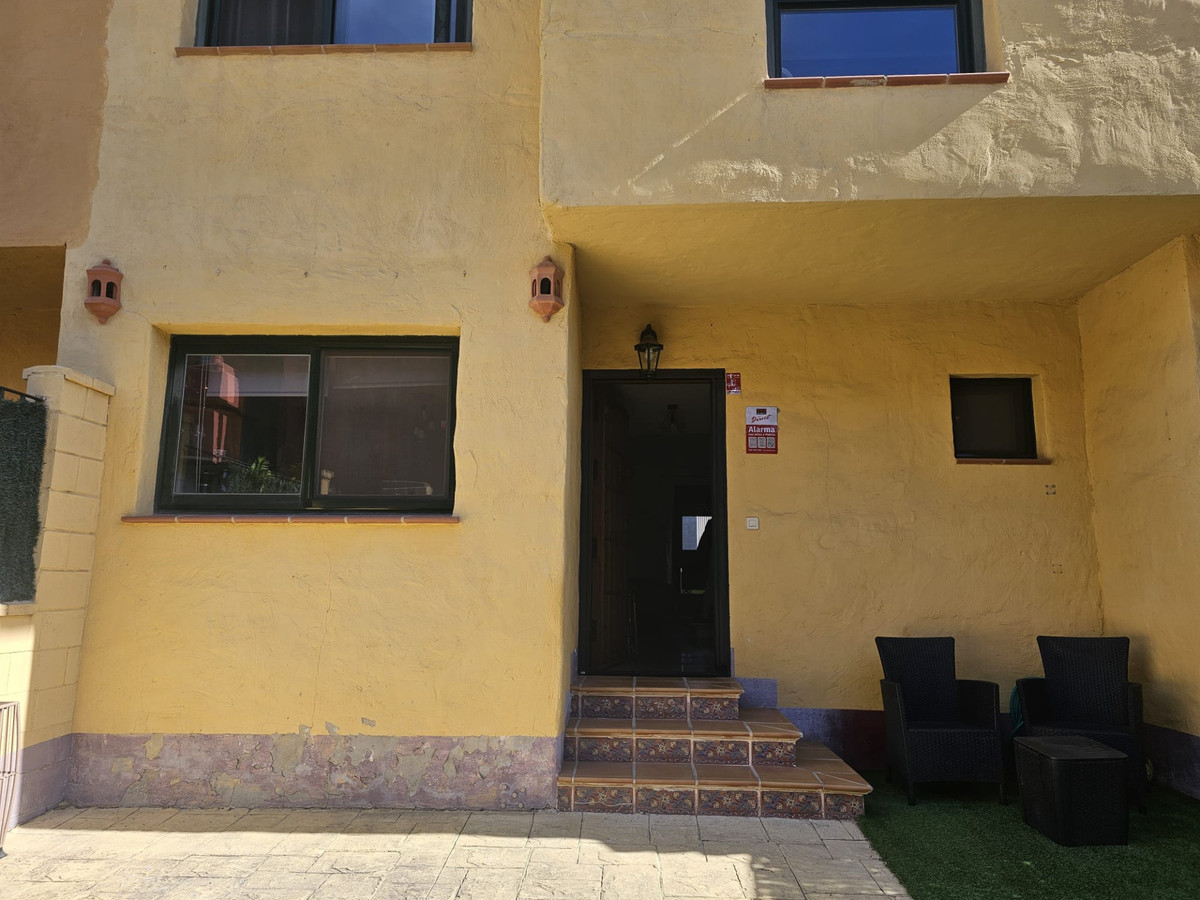 3 Bed Townhouse for sale in Estepona Costa Del Sol, Málaga, Spain