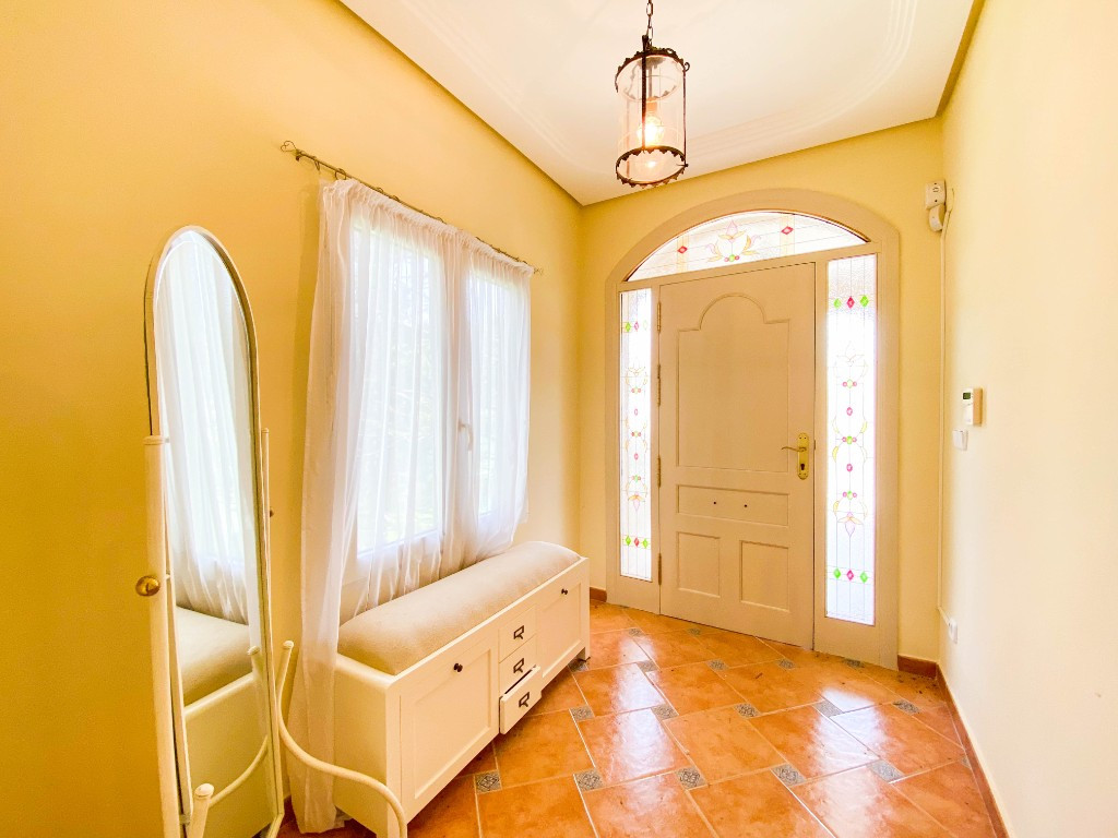7 Bed Townhouse for sale in Villamartin Costa Blanca, Alicante, Spain