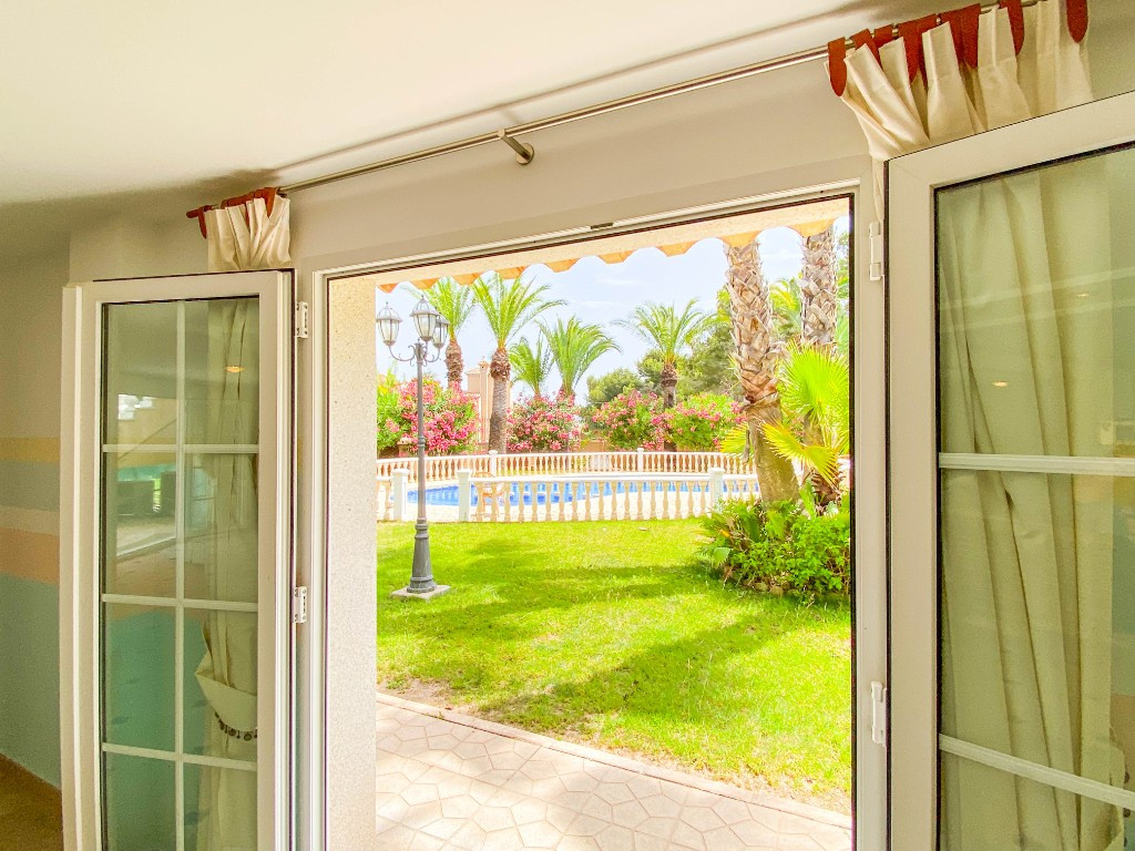 7 Bed Townhouse for sale in Villamartin Costa Blanca, Alicante, Spain