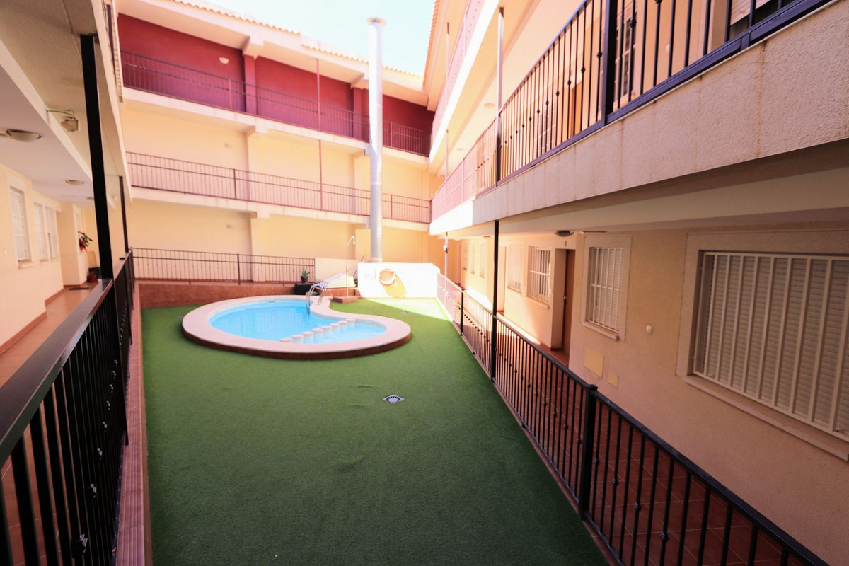 Se vende Apartamento Planta Media de 2 dormitorios en Costa Calida, Murcia, España