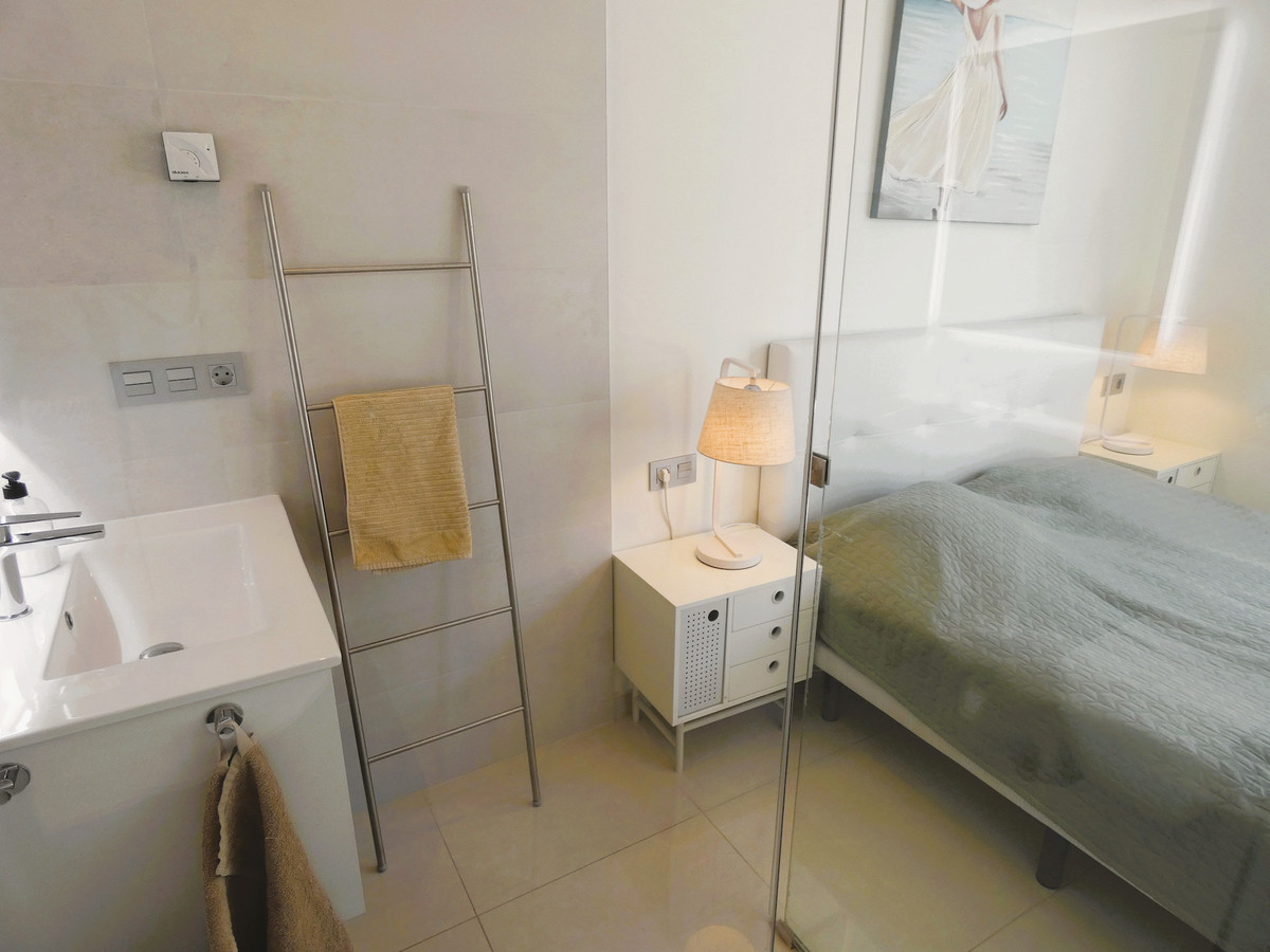 3 Bed Apartment for sale in Torrevieja Costa Blanca, Alicante, Spain