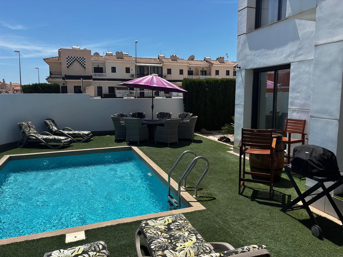 4 Bed Townhouse for sale in Ciudad Quesada Costa Blanca, Alicante, Spain