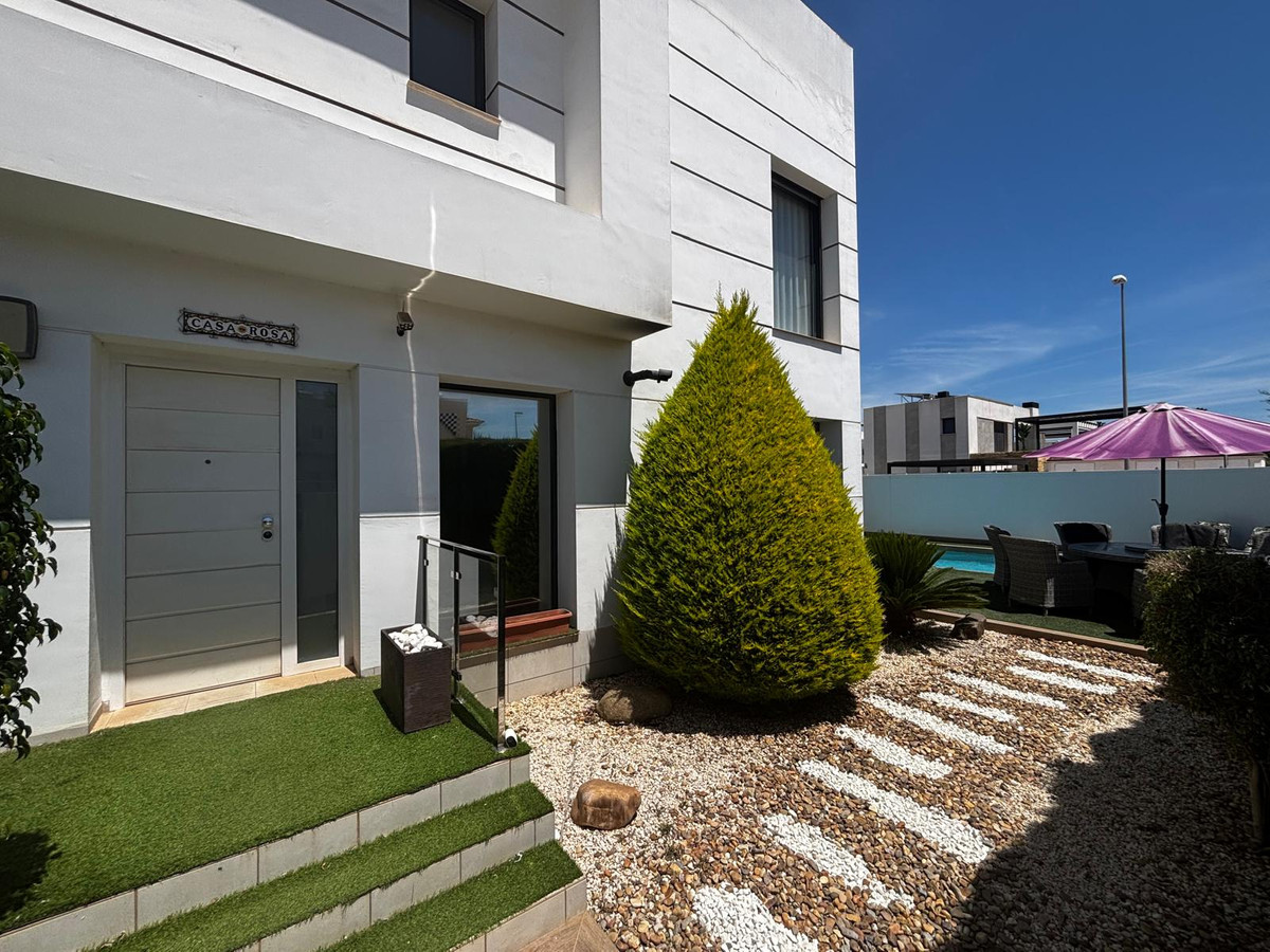 4 Bed Townhouse for sale in Ciudad Quesada Costa Blanca, Alicante, Spain