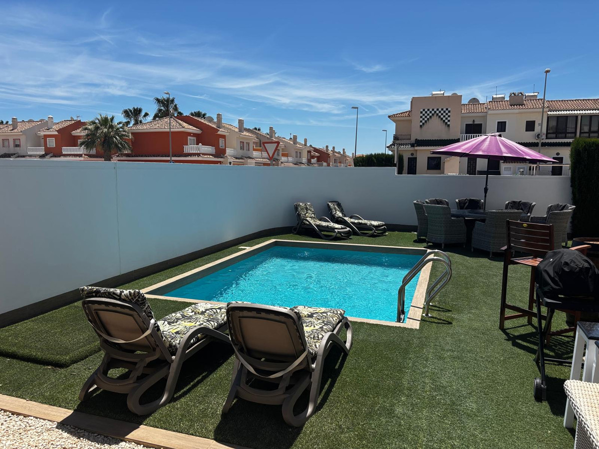 4 Bed Townhouse for sale in Ciudad Quesada Costa Blanca, Alicante, Spain