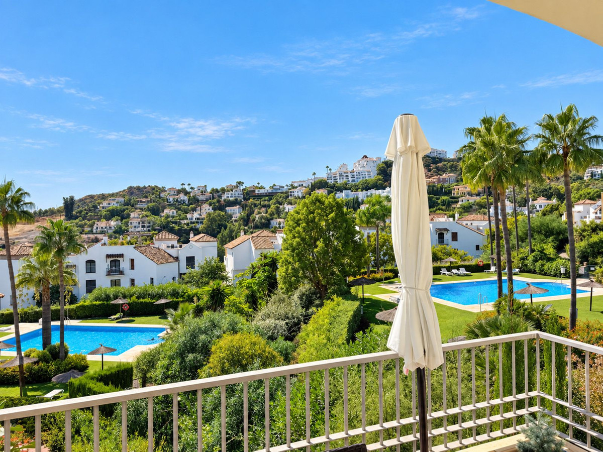 3 Bed Apartment for sale in Los Arqueros Costa Del Sol, Málaga, Spain