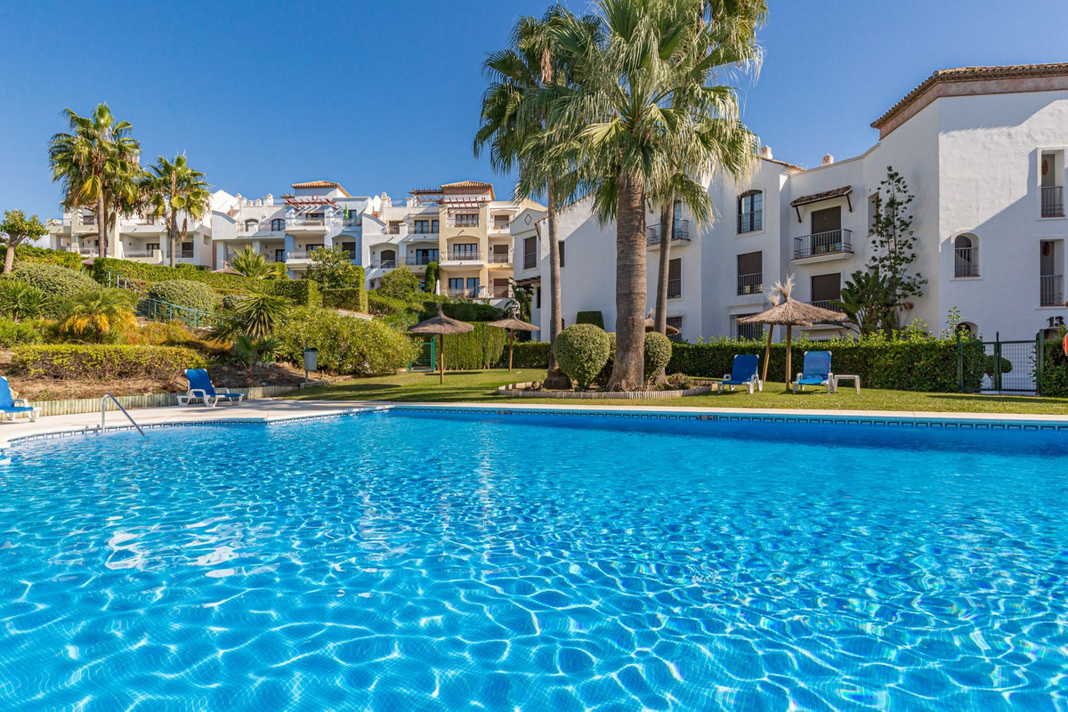 3 Bed Apartment for sale in Los Arqueros Costa Del Sol, Málaga, Spain