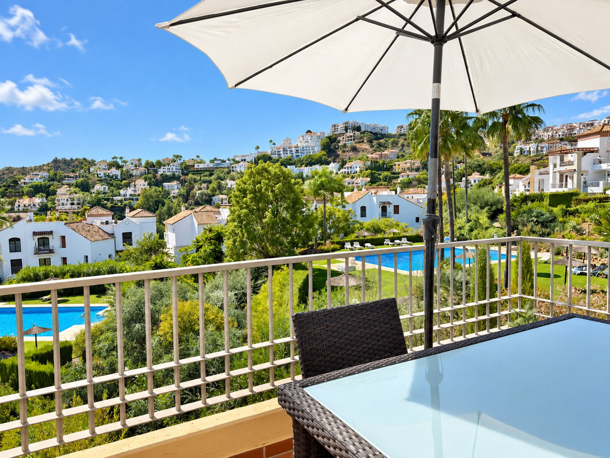3 Bed Apartment for sale in Los Arqueros Costa Del Sol, Málaga, Spain