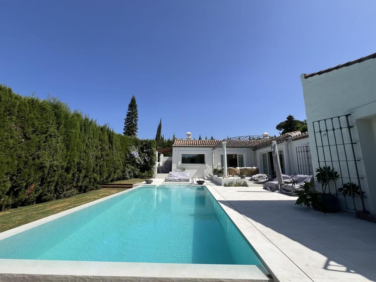 3 Bed Townhouse for sale in Guadalmina Alta Costa Del Sol, Málaga, Spain