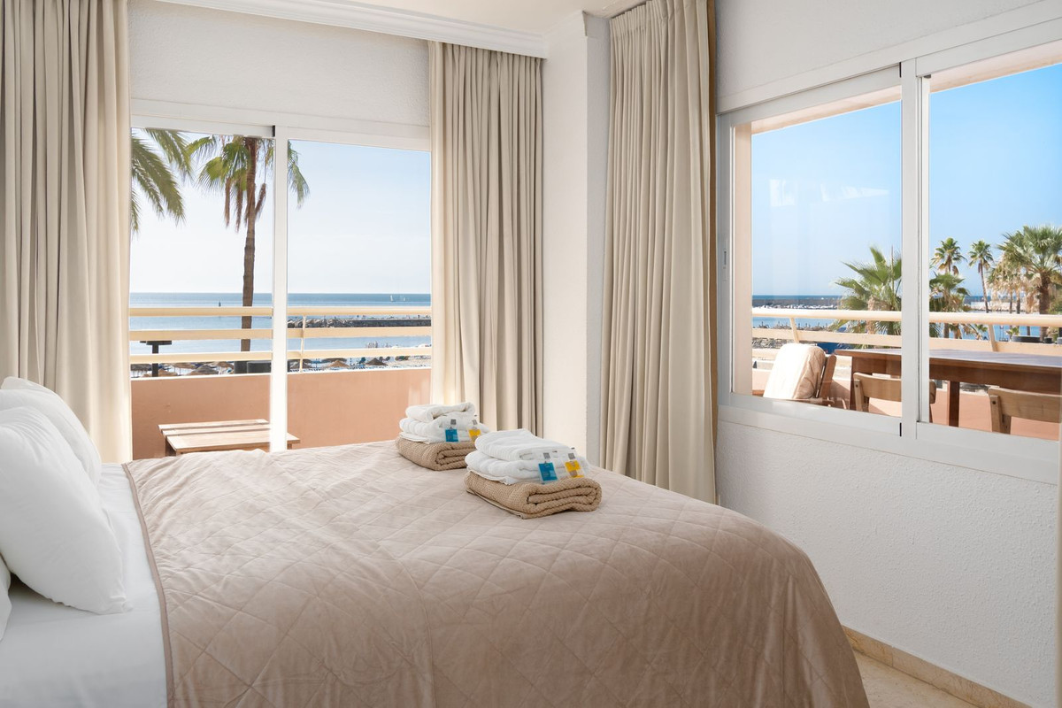 1 Bed Apartment for sale in Fuengirola Costa Del Sol, Málaga, Spain