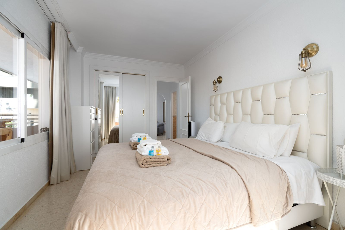 1 Bed Apartment for sale in Fuengirola Costa Del Sol, Málaga, Spain