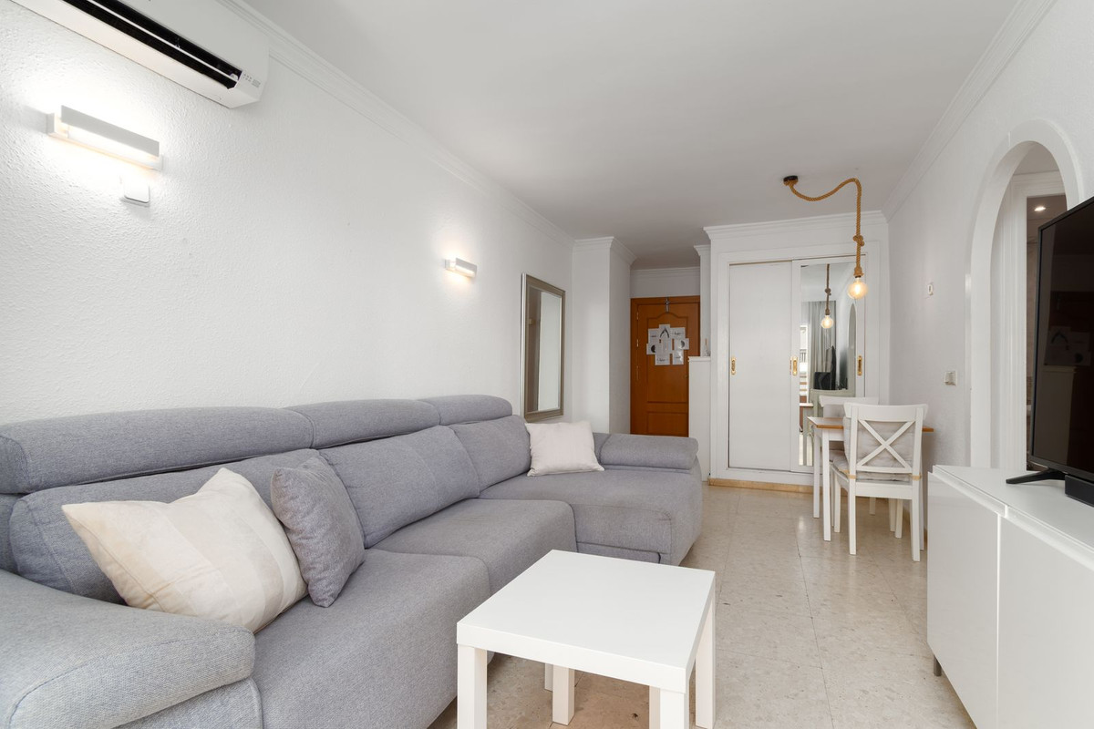 1 Bed Apartment for sale in Fuengirola Costa Del Sol, Málaga, Spain