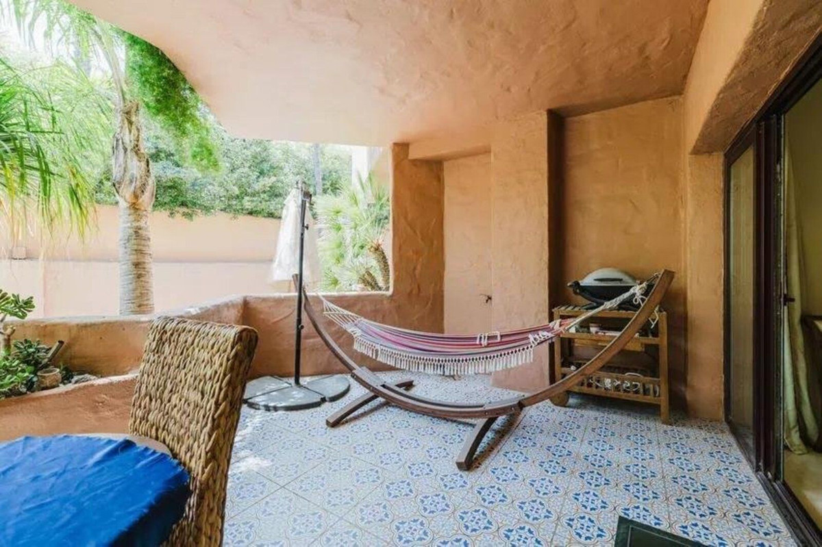 2 Bed Apartment for sale in Estepona Costa Del Sol, Málaga, Spain