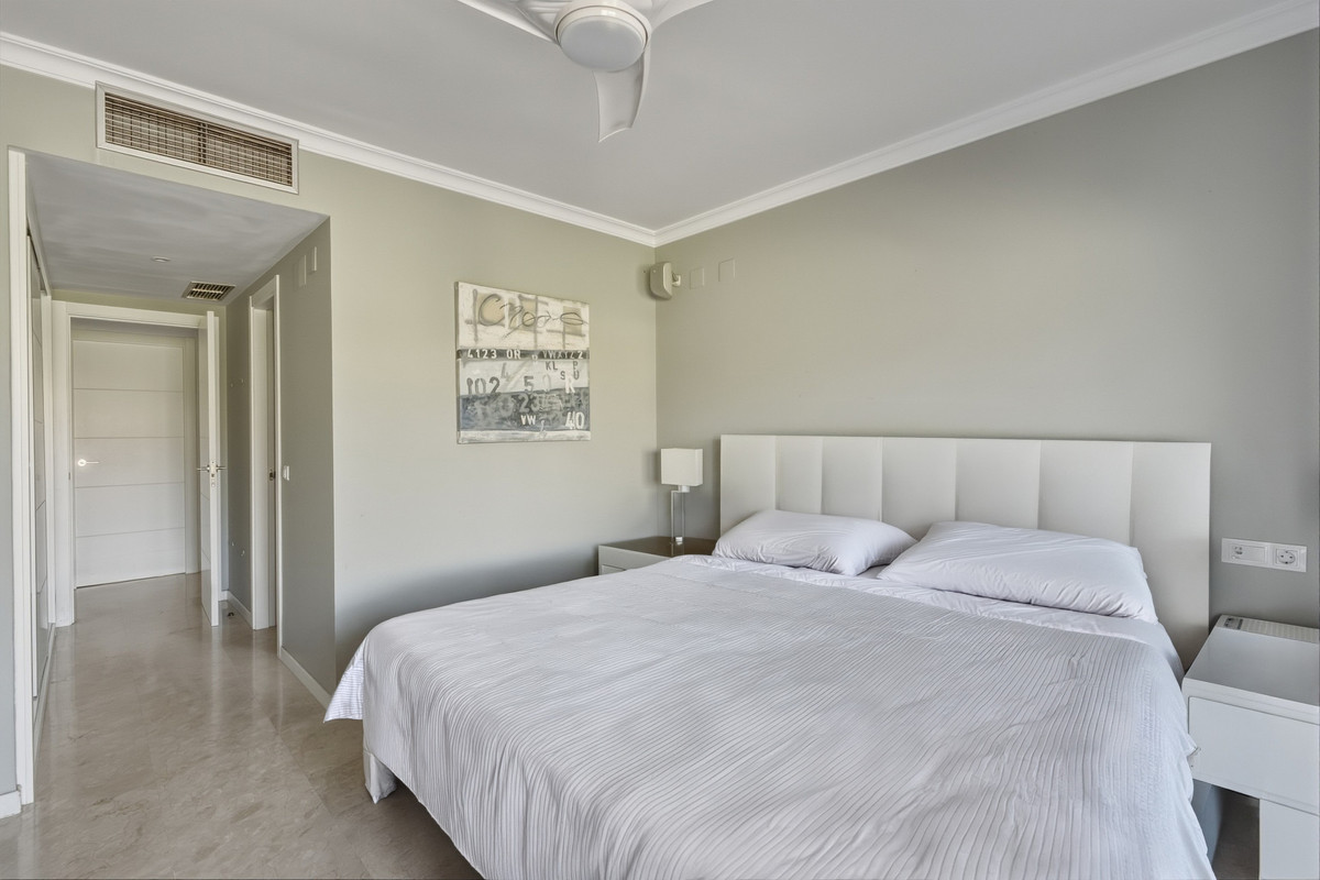 2 Bed Apartment for sale in San Pedro De Alcántara Costa Del Sol, Málaga, Spain