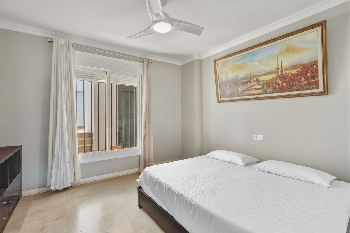 2 Bed Apartment for sale in San Pedro De Alcántara Costa Del Sol, Málaga, Spain