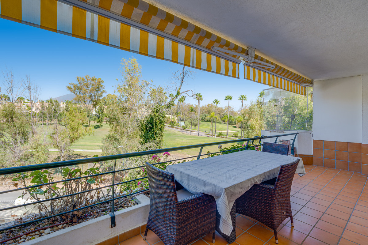 2 Bed Apartment for sale in San Pedro De Alcántara Costa Del Sol, Málaga, Spain
