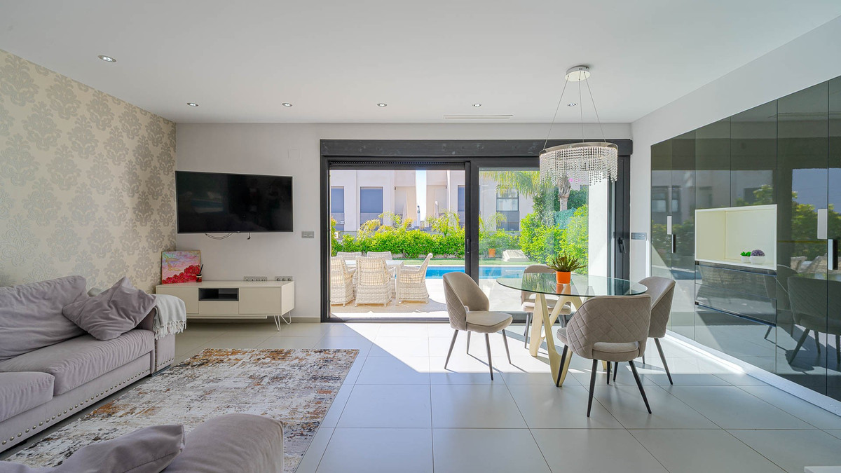3 Bed Townhouse for sale in Ciudad Quesada Costa Blanca, Alicante, Spain