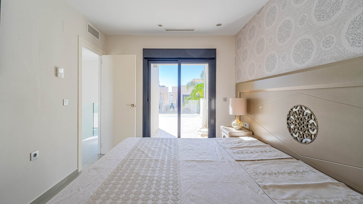3 Bed Townhouse for sale in Ciudad Quesada Costa Blanca, Alicante, Spain